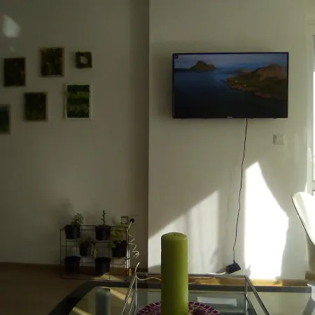Apartment Home *